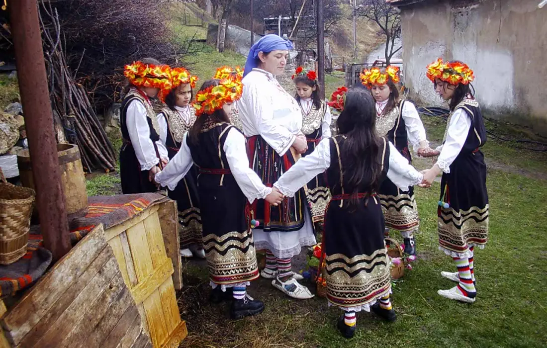 10 позабравени български традиции и обичаи