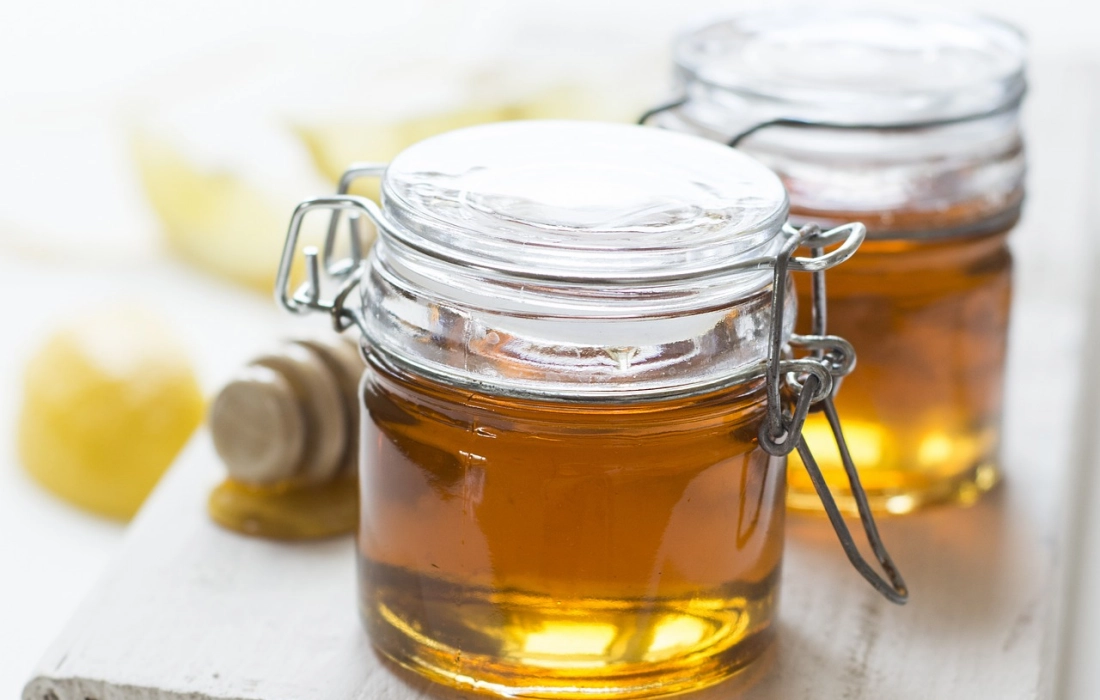 10 начина, с които медът ни помага да сме по-красиви