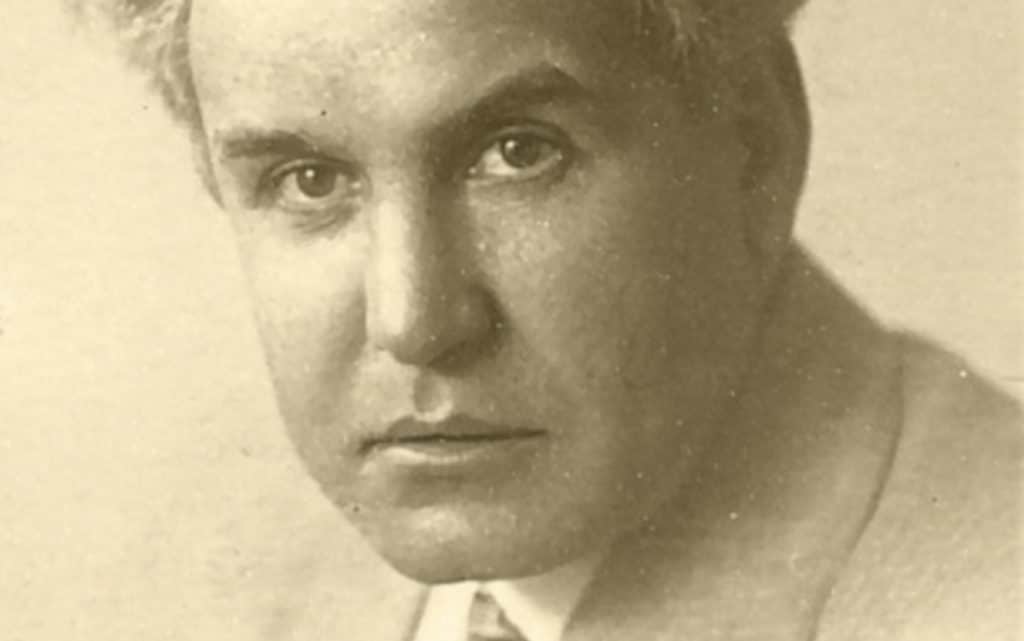  10 създатели и историите зад техните псевдоними 