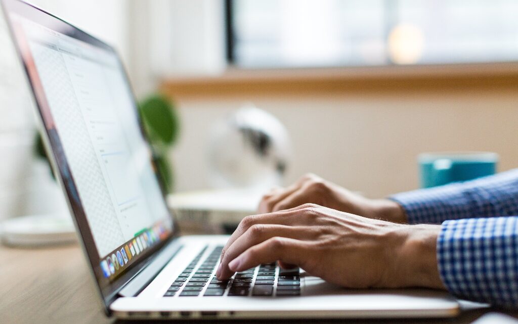  10-те най-предпочитани преносимия компютър за 2021 година 