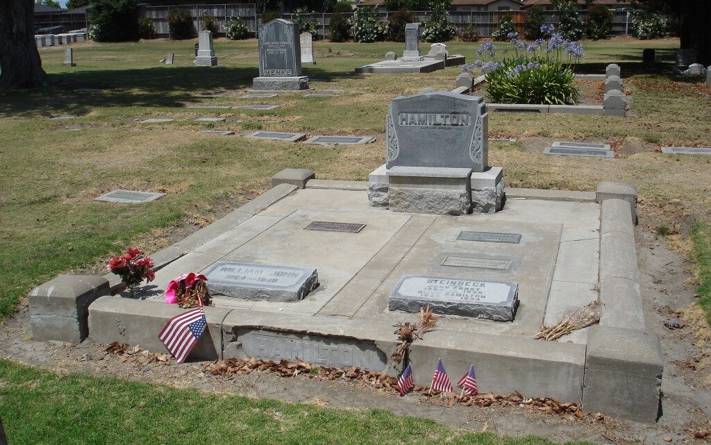  10 любопитни обстоятелството за Джон Стайнбек 