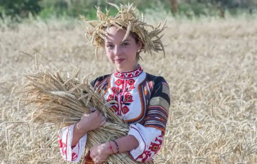 10 позабравени български традиции и обичаи