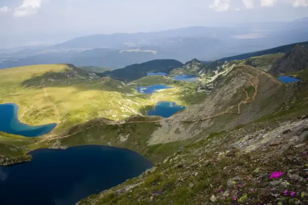 10 мистични места в България