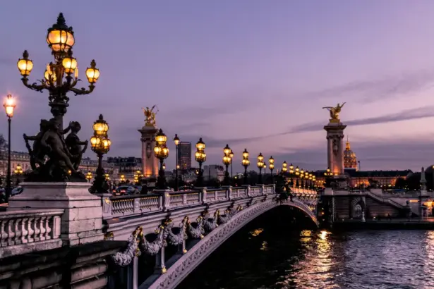 10 романтични места в Париж