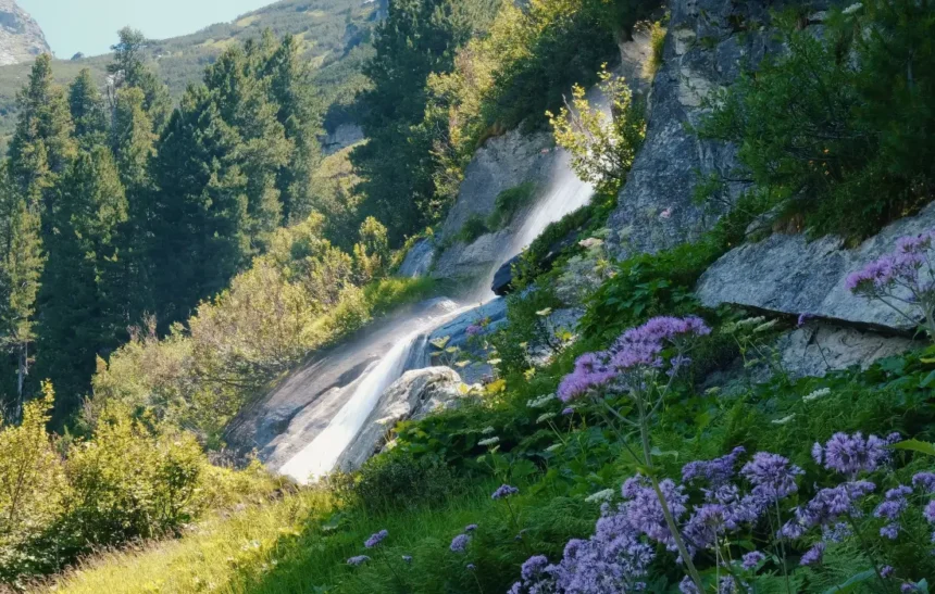 10 малко известни водопада в България