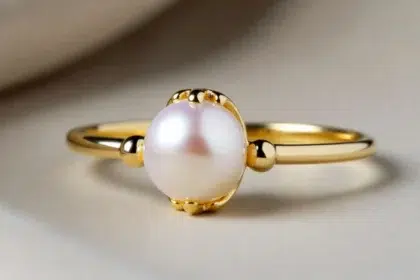 10 изречения = история: Млечна капка и две яйцеклетки (микроразказ)