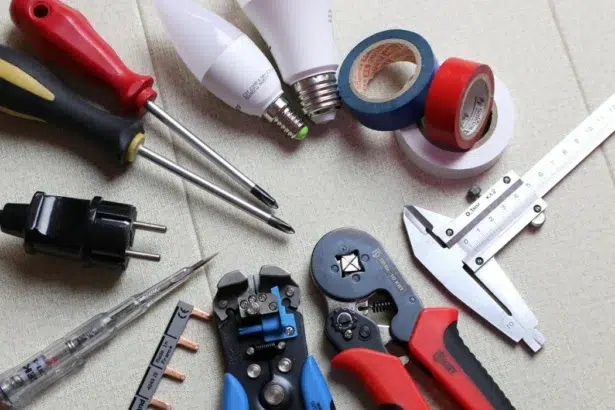 10 ръчни инструмента, които всеки мъж трябва да има