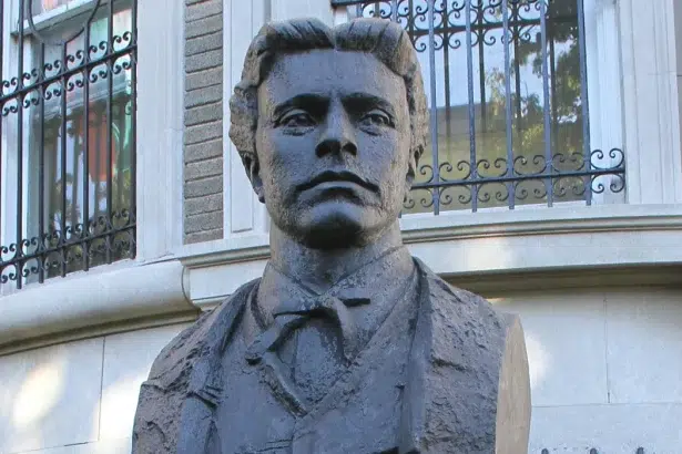 10 изречения = история: Почит към Левски (микроразказ)