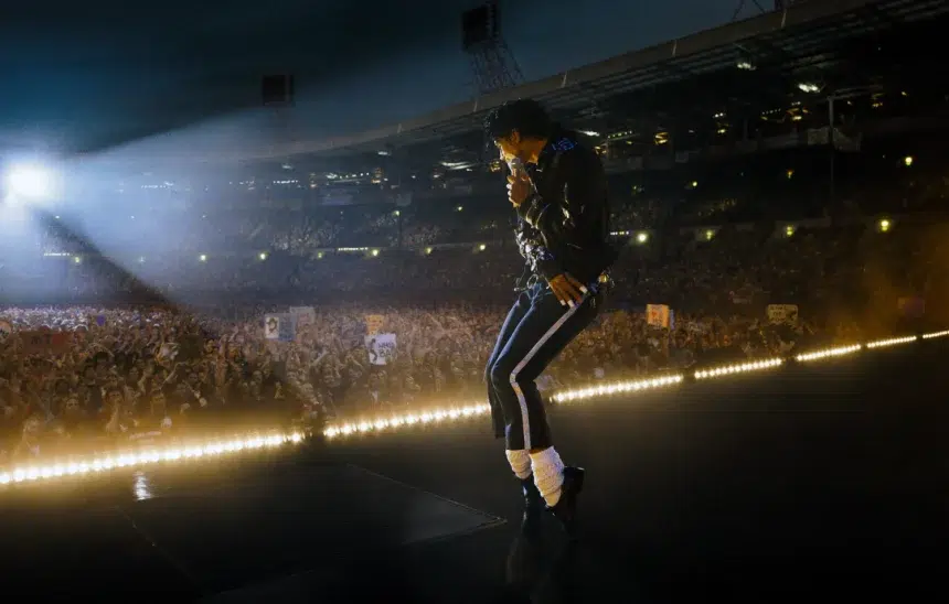 10 любопитни факта за филма "Майкъл"